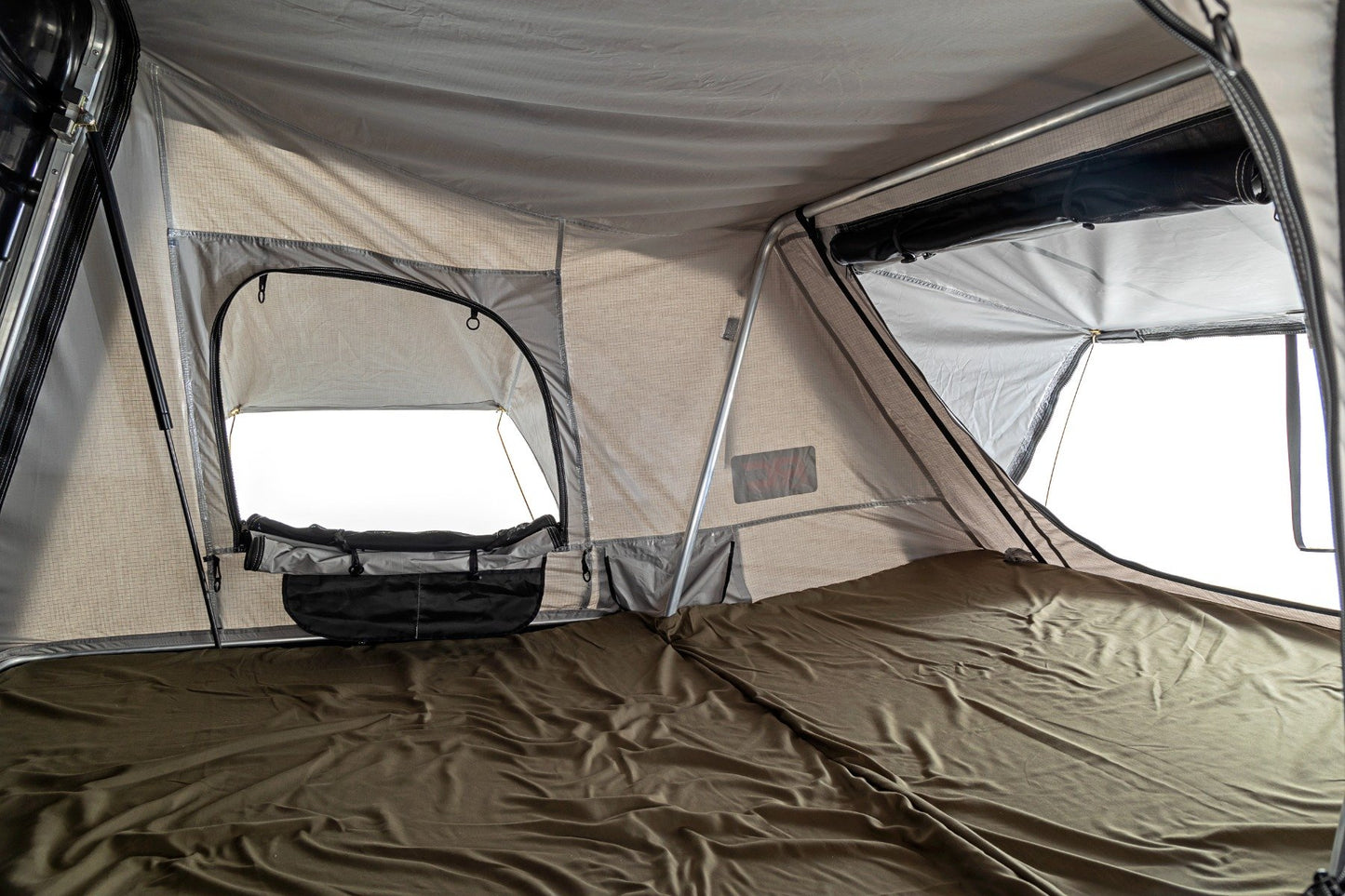 Hard Shell Roof Top Tent | Rack Mount 99057