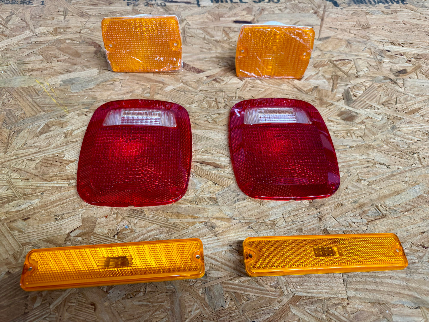 Light/Lamp Lens Restoration Kit for 87-93 Jeep Wrangler YJ (6 Piece)