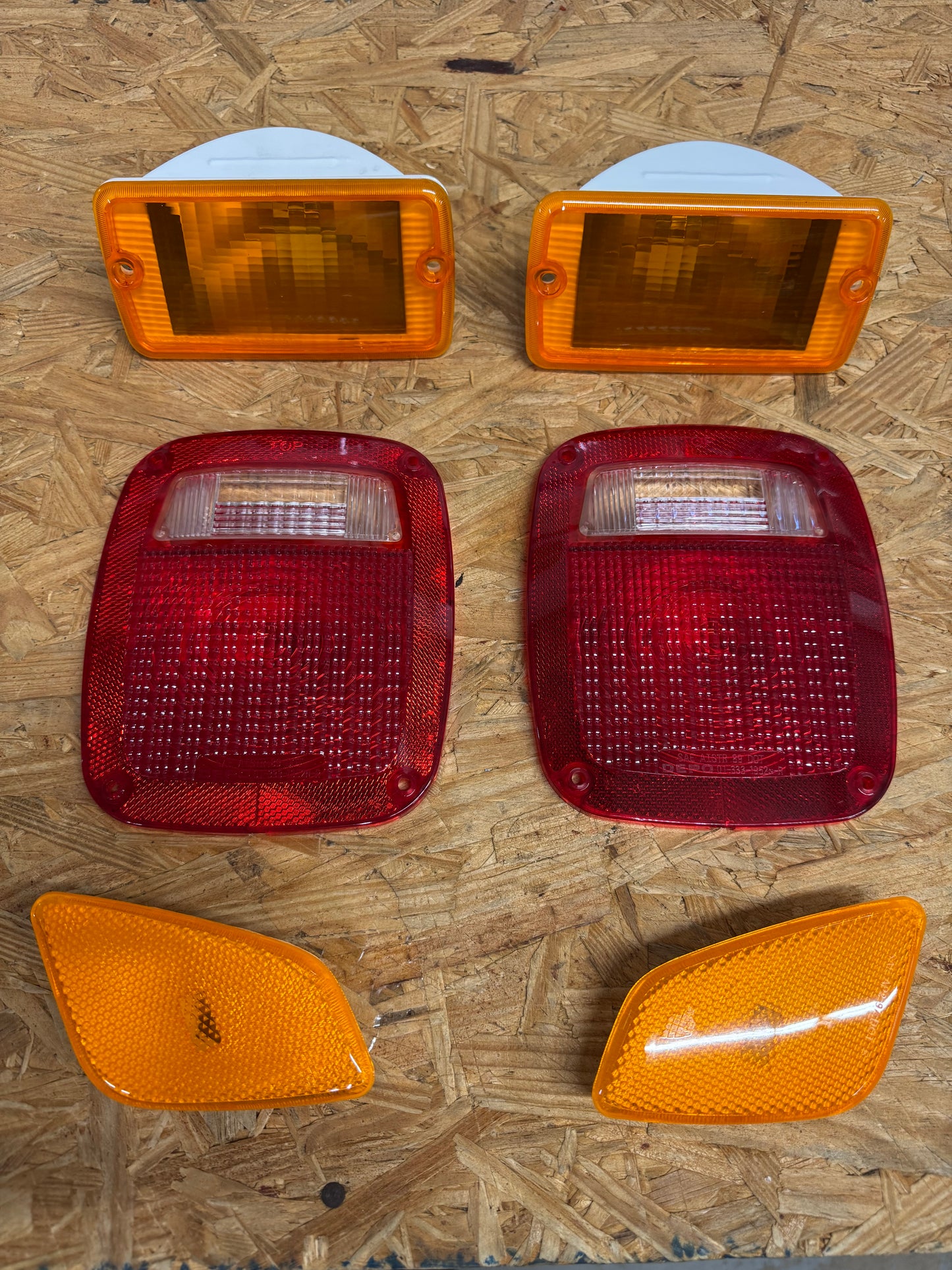Light/Lamp Lens Restoration Kit for 97-06 Jeep Wrangler TJ (6 Piece)