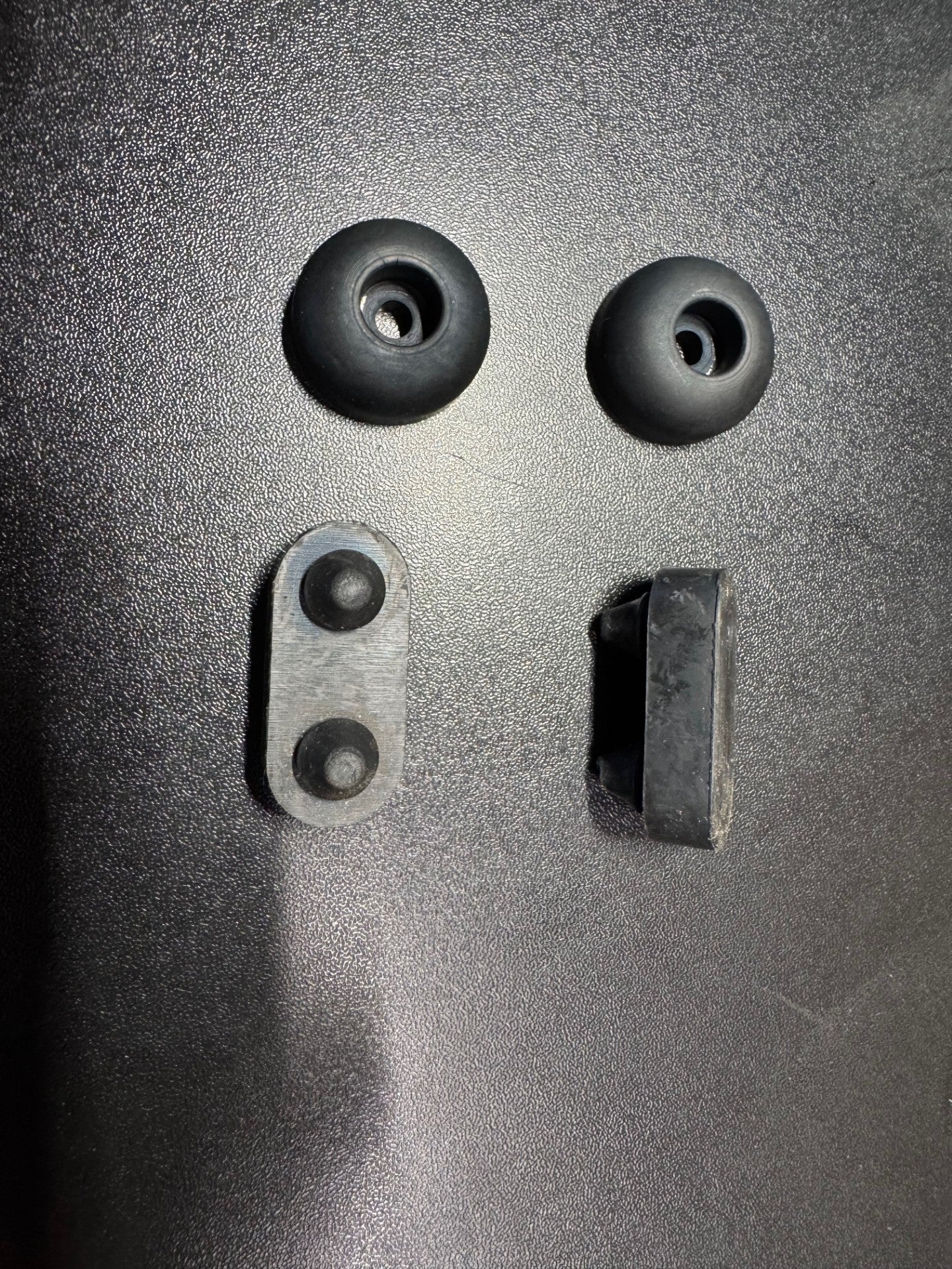 97-06 JEEP TJ WRANGLER HOOD TO FENDER & GRILL GROMMET KIT 4007541 55176291